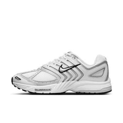 靴 NIKE air pegasus 2005 Nike Air Pegasus 2005 Mens Sneakers in Metallic Silver